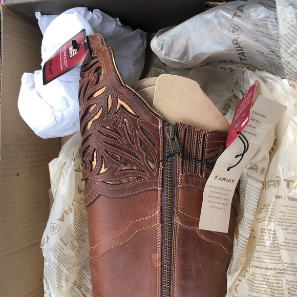 High cowboy boots - Picture 2 of 3